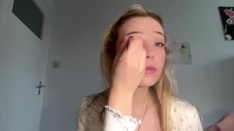 Olivia online show from March 13, 2026, 8:10 am