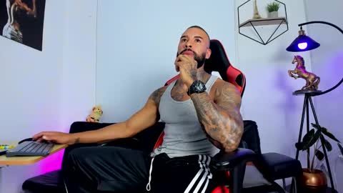 Snapshot of casticatheking chatting on February 7, 2025, 9:26 pm Matheo Brown online show from February 7, 2025, 9:26 pm