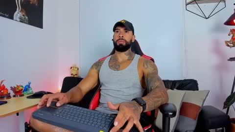 Snapshot of casticatheking chatting on February 17, 2025, 1:10 pm Matheo Brown online show from February 17, 2025, 1:10 pm