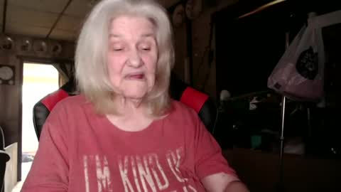 cat online show from September 23, 2025, 4:54 pm