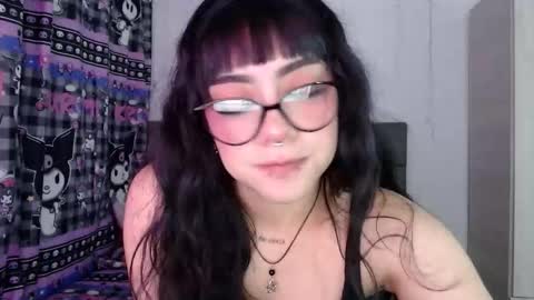 Mila online show from March 10, 2026, 7:13 am