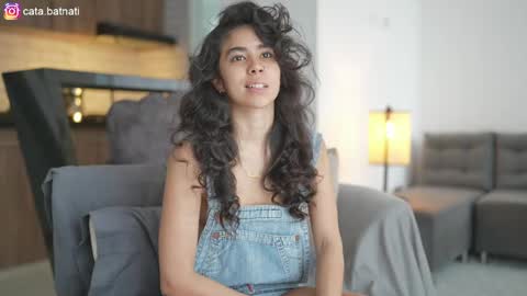 Snapshot of cata_batnati chatting on May 6, 2026, 2:55 pm Catalina online show from May 6, 2026, 2:55 pm