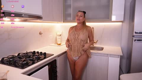 Snapshot of catajaramillo chatting on January 25, 2025, 7:18 pm Catalina Onlyfans catajaramillo07 online show from January 25, 2025, 7:18 pm