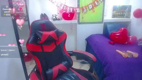 C A T A L E H I A online show from February 16, 2025, 7:49 pm