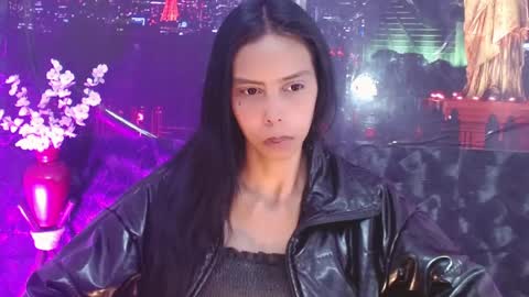 Queen Catalella online show from June 2, 2026, 3:19 am