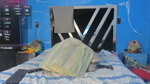 cataleya19__ online show from December 4, 2024, 5:22 pm