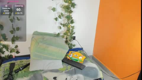 cataleya19__ online show from February 1, 2025, 11:32 am