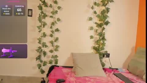 cataleya19__ online show from March 6, 2025, 11:58 am