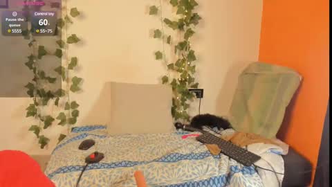 cataleya19__ online show from March 12, 2025, 12:04 pm