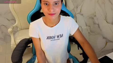 Snapshot of cataleya23_a chatting on May 19, 2026, 8:59 pm cataleya23_a online show from May 19, 2026, 8:59 pm