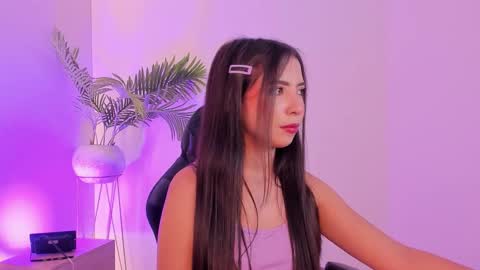 Snapshot of cataleya_castle chatting on February 7, 2026, 12:09 pm C A T E online show from February 7, 2026, 12:09 pm