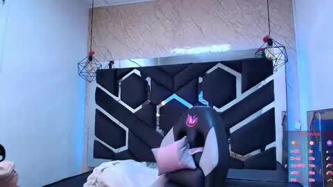 Cataleya online show from November 6, 2025, 11:00 am