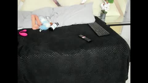 cataleyaxht online show from October 4, 2025, 11:41 am