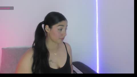 catalina__bustos online show from November 11, 2025, 9:48 pm