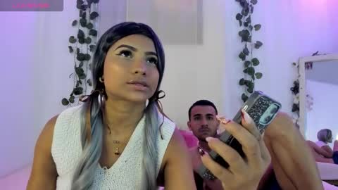 Cata y Roger online show from October 10, 2025, 4:50 pm