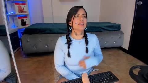 Snapshot of catalina_naughtyy chatting on February 15, 2025, 12:15 am Catalina online show from February 15, 2025, 12:15 am