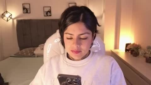 Snapshot of catalina_naughtyy chatting on October 13, 2025, 3:17 am Catalina online show from October 13, 2025, 3:17 am