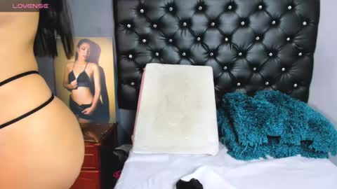 Catalina online show from October 10, 2025, 5:23 pm