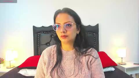 Cata Rios online show from September 10, 2025, 1:33 pm
