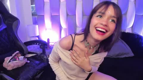 Snapshot of catarsiss_moon chatting on December 14, 2024, 2:10 pm Cat online show from December 14, 2024, 2:10 pm