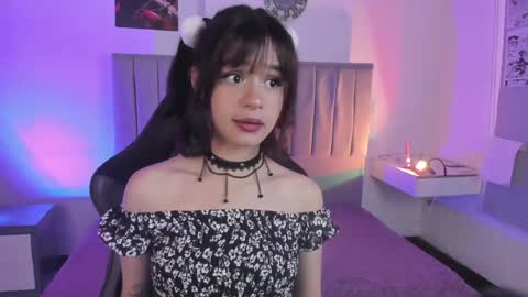 Snapshot of catarsiss_moon chatting on December 29, 2024, 4:08 pm Cat online show from December 29, 2024, 4:08 pm