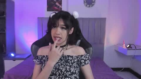 Snapshot of catarsiss_moon chatting on December 29, 2024, 10:14 pm Cat online show from December 29, 2024, 10:14 pm