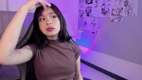 Snapshot of catarsiss_moon chatting on January 4, 2025, 8:05 pm Cat online show from January 4, 2025, 8:05 pm