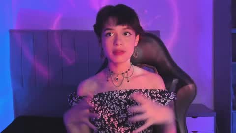 Snapshot of catarsiss_moon chatting on January 13, 2025, 11:49 pm Cat online show from January 13, 2025, 11:49 pm