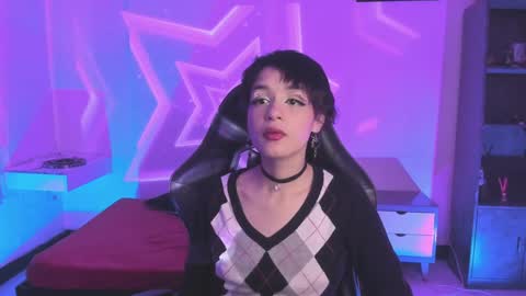 Snapshot of catarsiss_moon chatting on January 15, 2025, 10:13 pm Cat online show from January 15, 2025, 10:13 pm