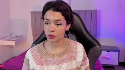 Snapshot of catarsiss_moon chatting on February 1, 2025, 8:37 pm Cat online show from February 1, 2025, 8:37 pm