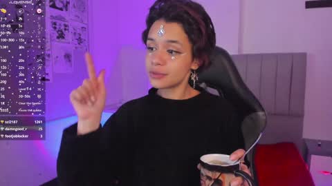 Snapshot of catarsiss_moon chatting on February 4, 2025, 2:28 am Cat online show from February 4, 2025, 2:28 am