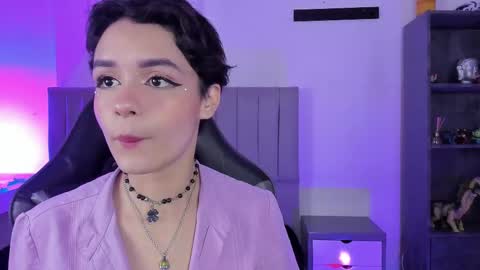 Snapshot of catarsiss_moon chatting on February 11, 2025, 8:20 pm Cat online show from February 11, 2025, 8:20 pm