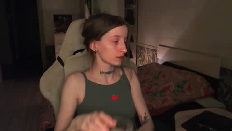 Snapshot of cath_dysphoria_ chatting on June 5, 2026, 7:19 pm CATH online show from June 5, 2026, 7:19 pm