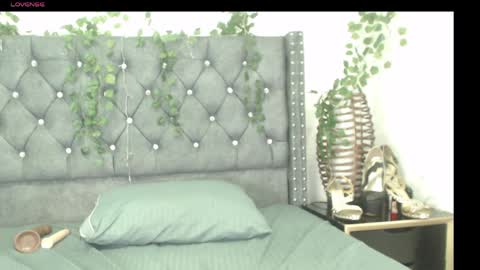 Snapshot of cathalinasharon chatting on April 19, 2026, 2:38 pm cathalina online show from April 19, 2026, 2:38 pm