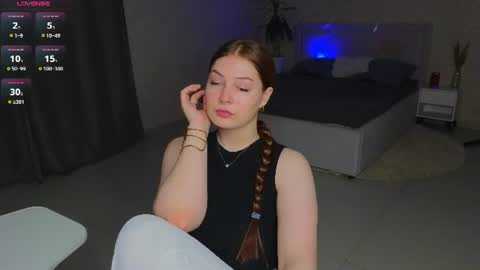 Snapshot of catherine_river chatting on August 5, 2026, 7:17 pm Catherine online show from August 5, 2026, 7:17 pm