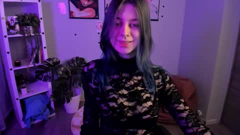 Snapshot of catherine_wine chatting on March 13, 2026, 6:47 pm Catherine online show from March 13, 2026, 6:47 pm