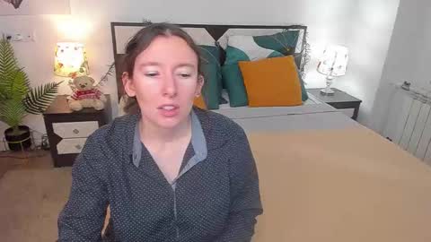 Catrin online show from September 26, 2025, 6:28 am