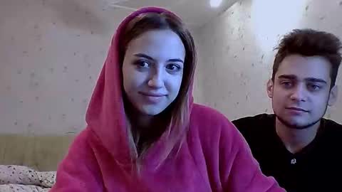 catherinexalex online show from October 1, 2025, 5:52 pm