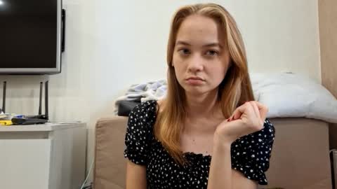 Alisa online show from October 29, 2025, 11:01 am