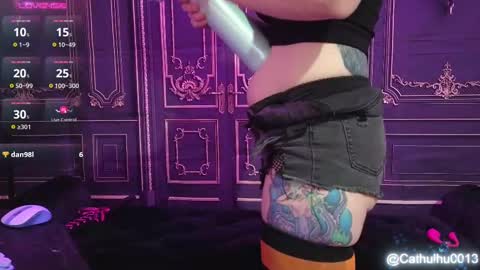 Snapshot of cathulhu0013 chatting on October 29, 2025, 5:36 pm Cathulhu0013 online show from October 29, 2025, 5:36 pm