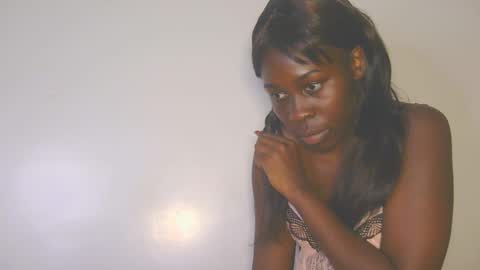 catrine online show from October 21, 2025, 2:23 am