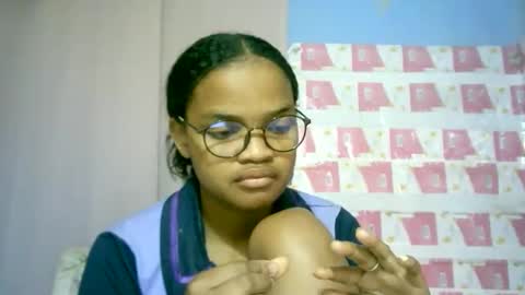 CathyXLisa online show from November 1, 2025, 9:33 am