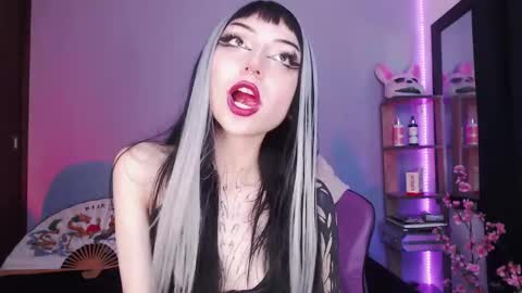 Cati help me reach my goal of 100 thumbs up again 3 online show from March 1, 2025, 10:53 pm