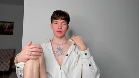 Snapshot of caties_cutes2 chatting on October 16, 2025, 7:53 am Tobi Den online show from October 16, 2025, 7:53 am