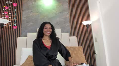 Snapshot of catiusca_reyes_03 chatting on January 17, 2026, 1:05 pm catiusca_reyes_03 online show from January 17, 2026, 1:05 pm