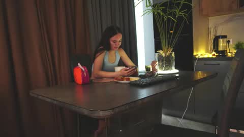 catolinanight online show from November 14, 2025, 6:34 am