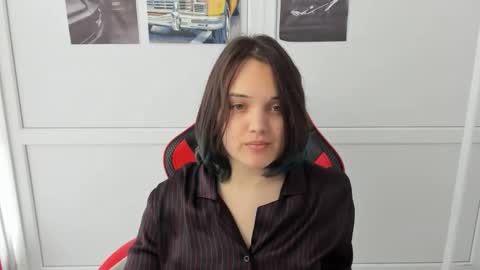 Catrine online show from April 30, 2026, 6:53 am