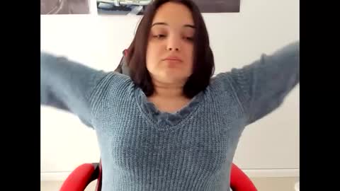 Snapshot of catrine_cute chatting on May 15, 2026, 6:53 am Catrine online show from May 15, 2026, 6:53 am