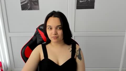 Snapshot of catrine_cute chatting on May 20, 2026, 6:52 am Catrine online show from May 20, 2026, 6:52 am
