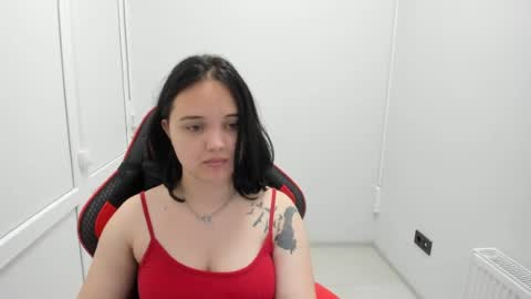 Snapshot of catrine_cute chatting on June 19, 2026, 6:51 am Catrine online show from June 19, 2026, 6:51 am